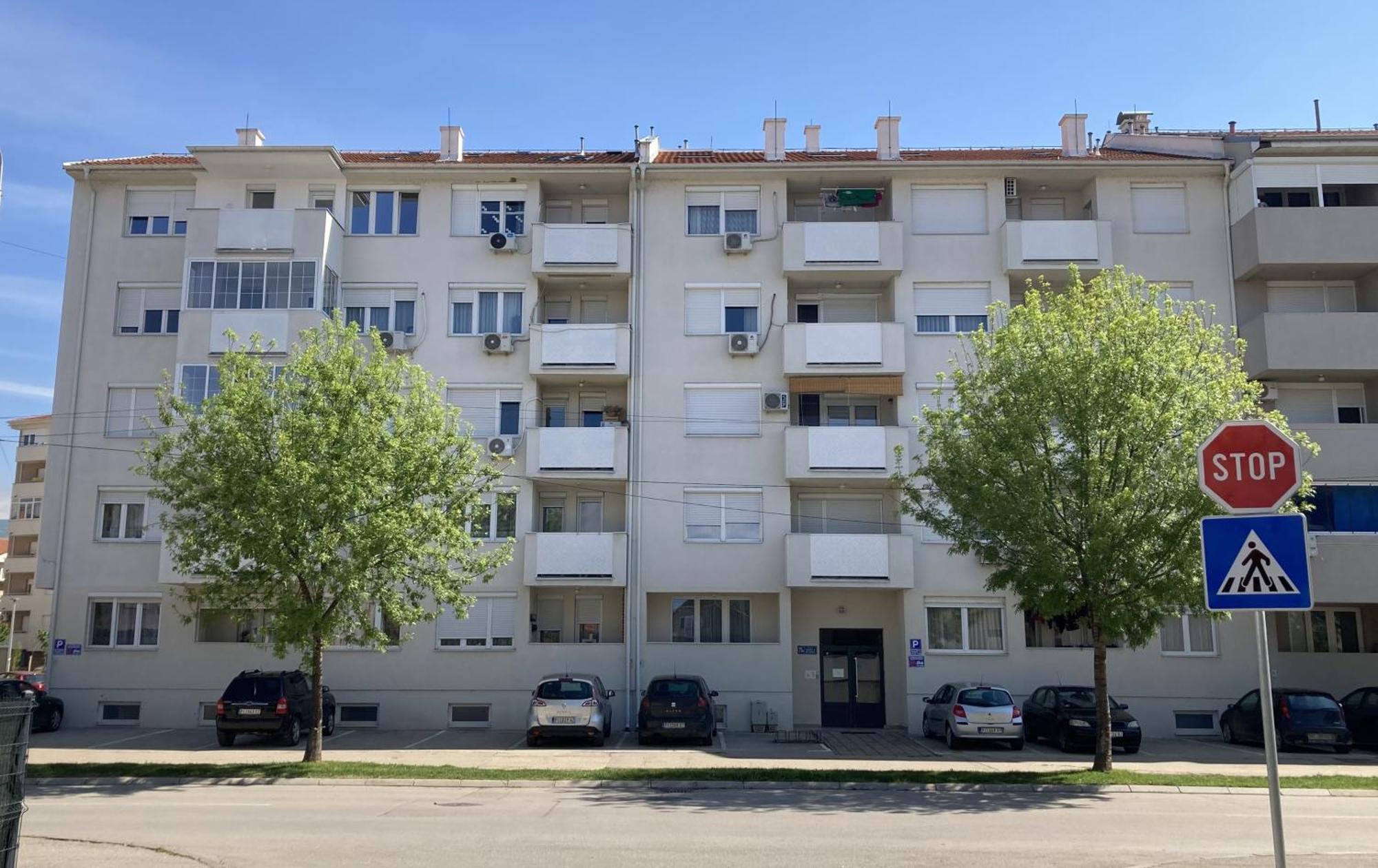 Apartman Senjak Пирот Екстериор снимка