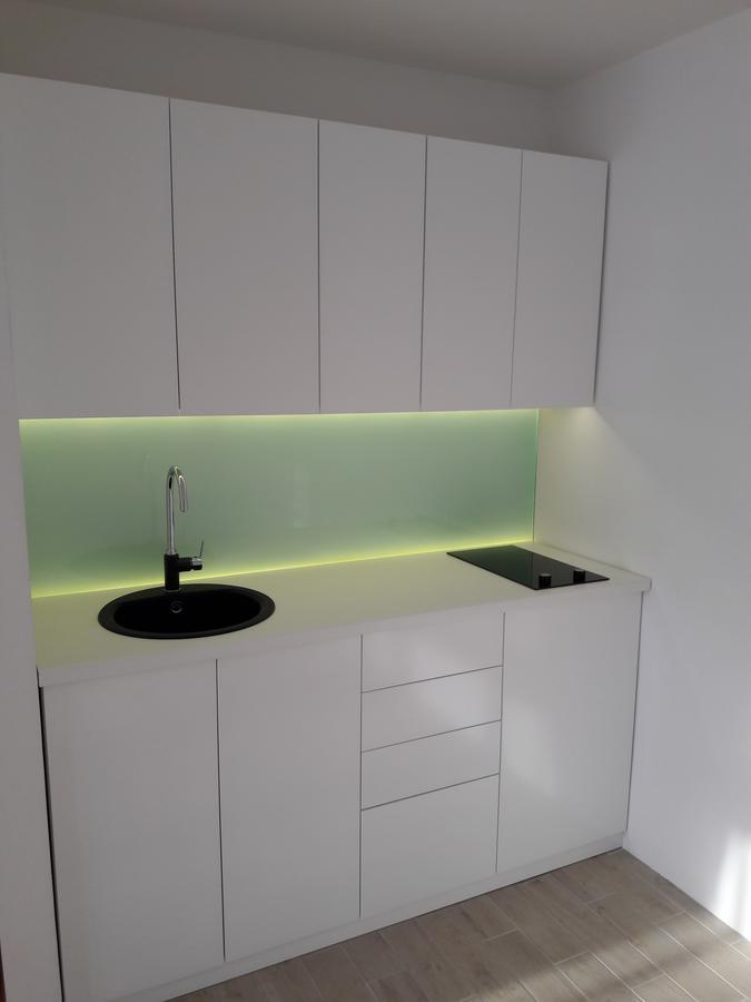 Apartman Senjak Пирот Екстериор снимка