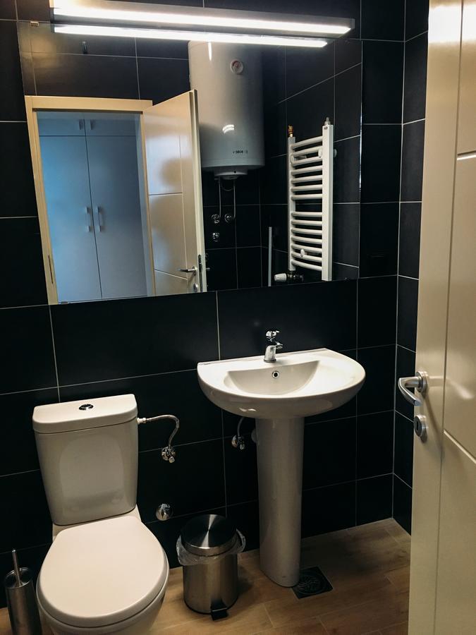 Apartman Senjak Пирот Екстериор снимка